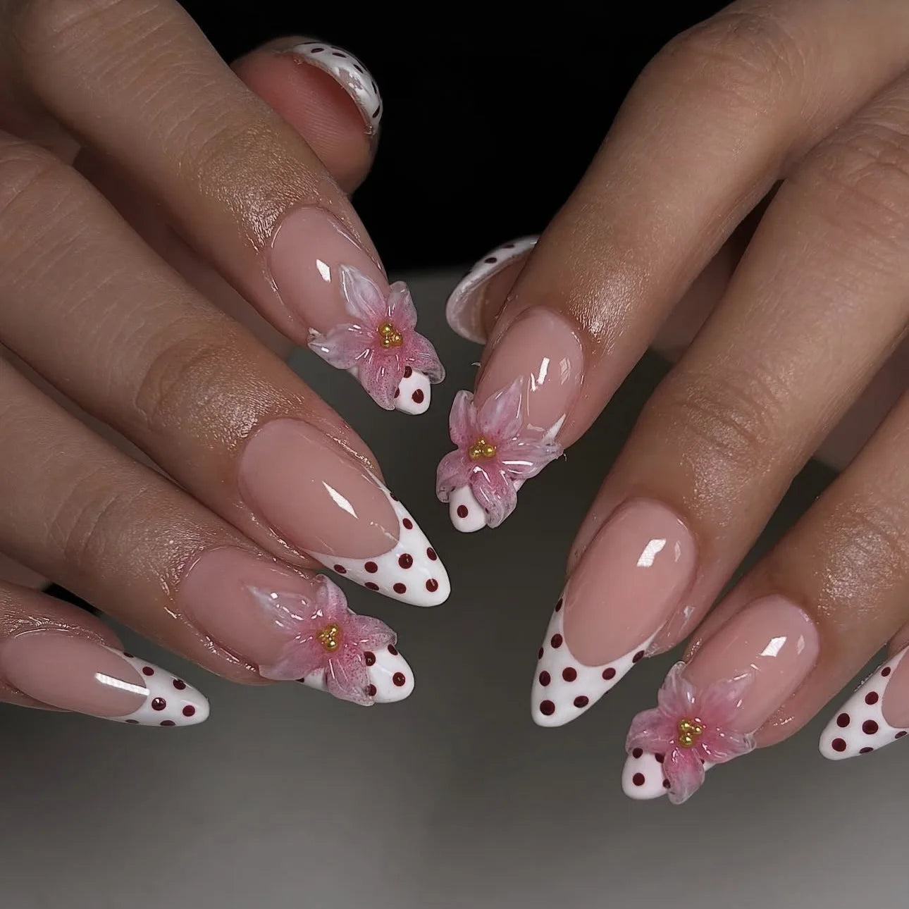 24pcs Pink Flower Almond Press on Nails Kawaii False Nails Wearable Stick-on Nails Fake Nail