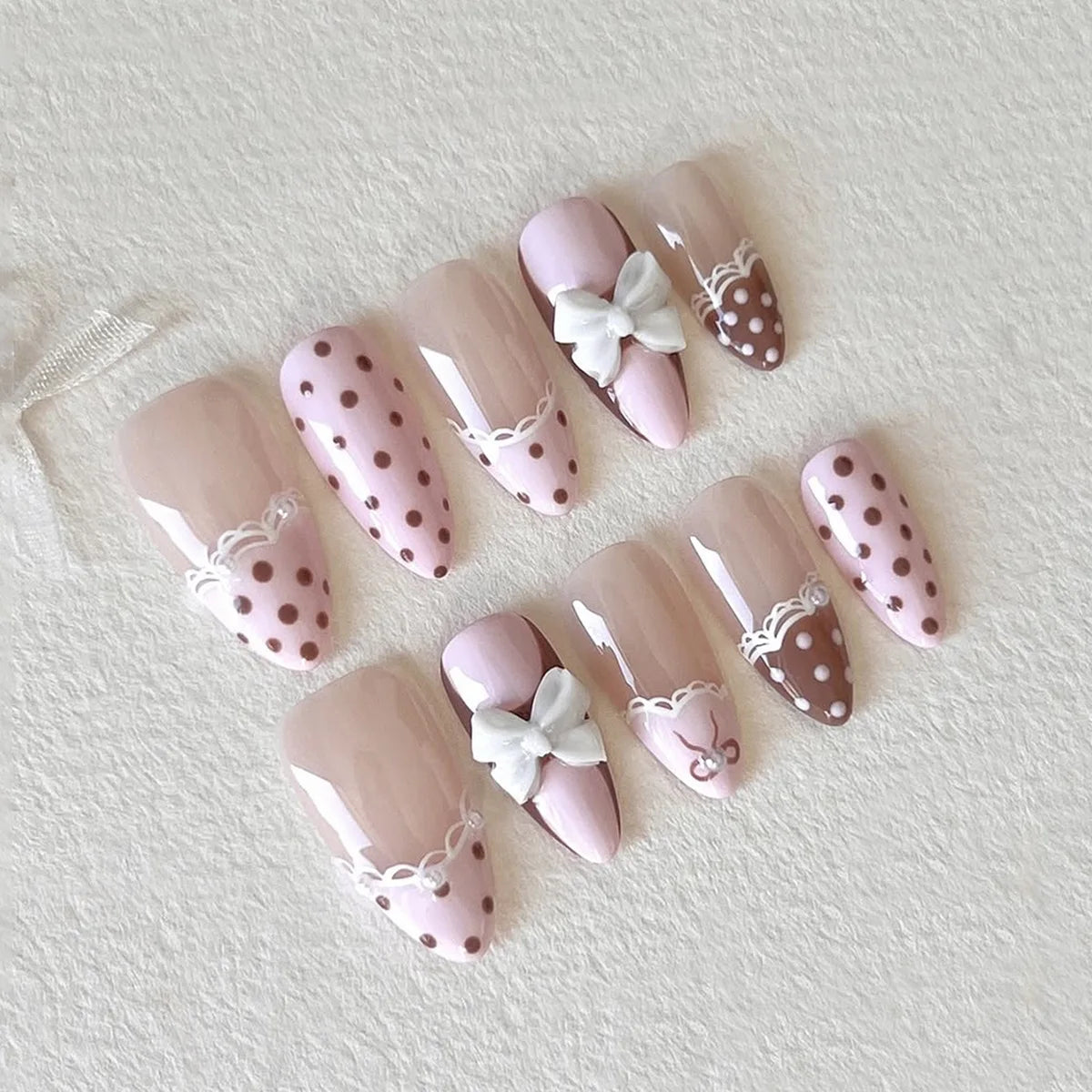 30Pcs French Cat-Eye Fake Nails Lace Music Notes Vine Bowknot Polka Dot Fake Nails Wearable Full Cover Nails Tips False Nails